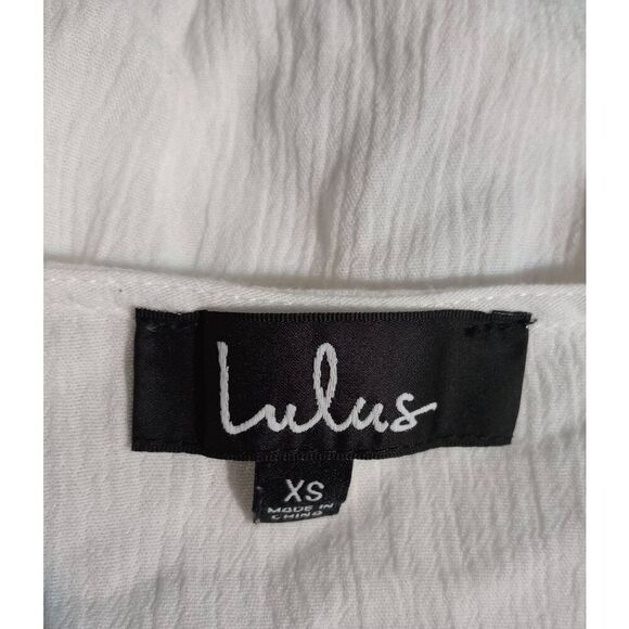 Lulu's Shirt Ladies Extra Small White Crop Top Bell Sleeve Deep VNeck - Picture 6 of 8